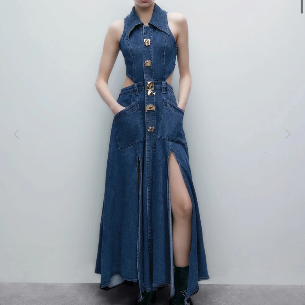 CUT-OUT SLEEVELESS LAPEL DENIM DRESS